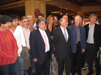  L’exposition de dessins est ouverte par le président de la Confédération Rudolf Merz, avec les dessinateurs suisses et libanais – Morges, 15 juin 2009  